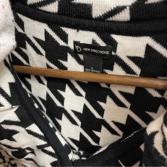 Black and White Houndstooth Women's Sweater size L - Picture 4 of 4